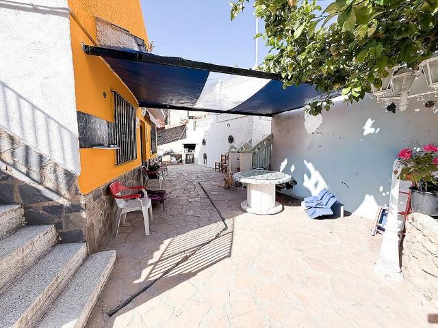 Piso en alquiler en calle Del Cinca, Bisbal del Penedès, la, de 72 m² 4 habitaciones por 900