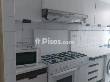 Piso en alquiler en Calle del Conde de Torrecedeira, cerca de Bajada a la Calle Conde de Torrecedeira
