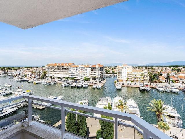 Piso en alquiler en calle Del Club Náutico, Castelló d´Empúries, de 40 m² 1 habitación por 957