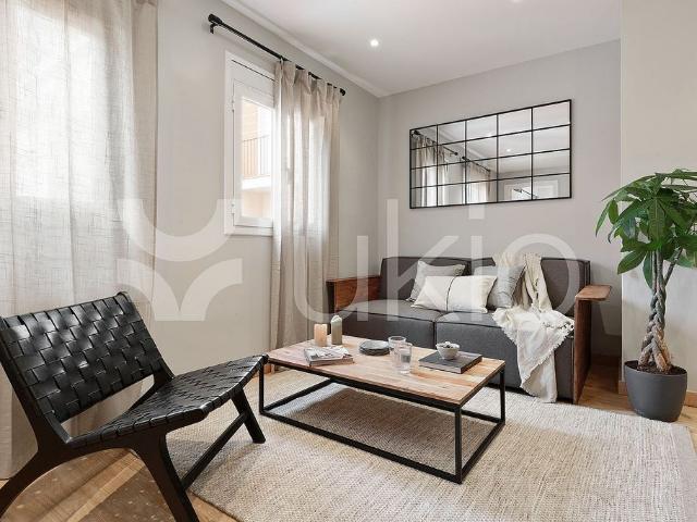 Piso en alquiler en calle Del Duc, Barcelona, de 44 m² 1 habitación por 1.740