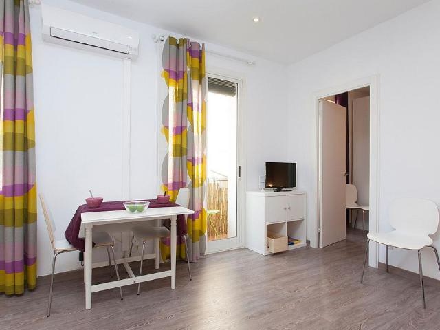 Piso en alquiler en calle Del Mar, Barcelona, de 35 m² 1 habitación por 995