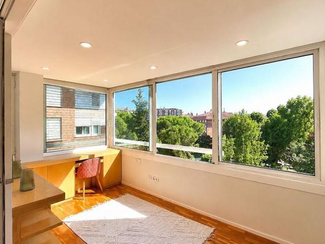 Piso en alquiler en calle Del Marquès de Mulhacen, Barcelona, de 151 m² 4 habitaciones por 4.950