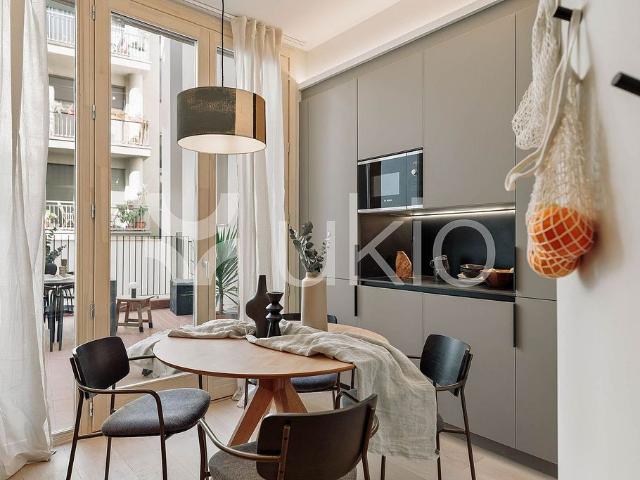 Piso en alquiler en calle Del Nou, Barcelona, de 109 m² 2 habitaciones por 2.800