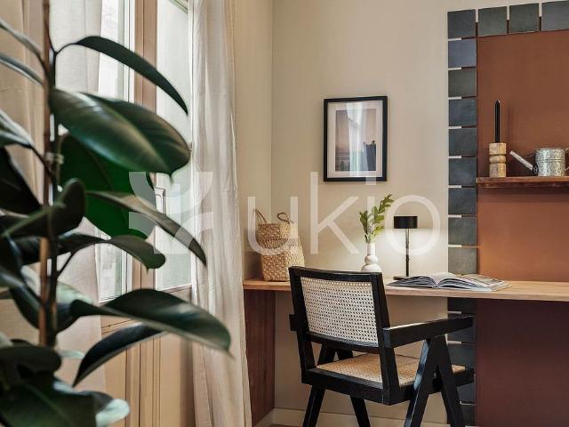 Piso en alquiler en calle Del Nou, Barcelona, de 97 m² 2 habitaciones por 2.185