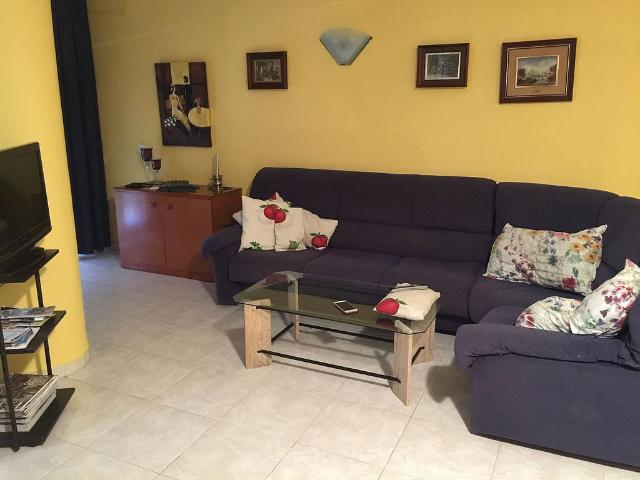 Piso en alquiler en calle Del País Basc, Cambrils, de 110 m² 4 habitaciones por 3.800
