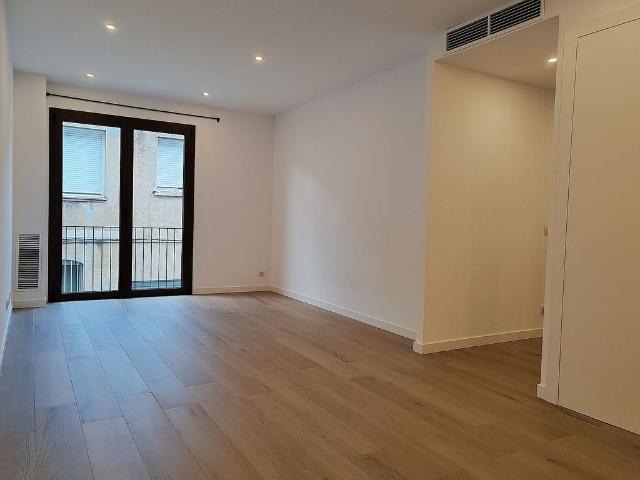 Piso en alquiler en calle Del Pintor Murillo, Rubí, de 56 m² 2 habitaciones por 1.220