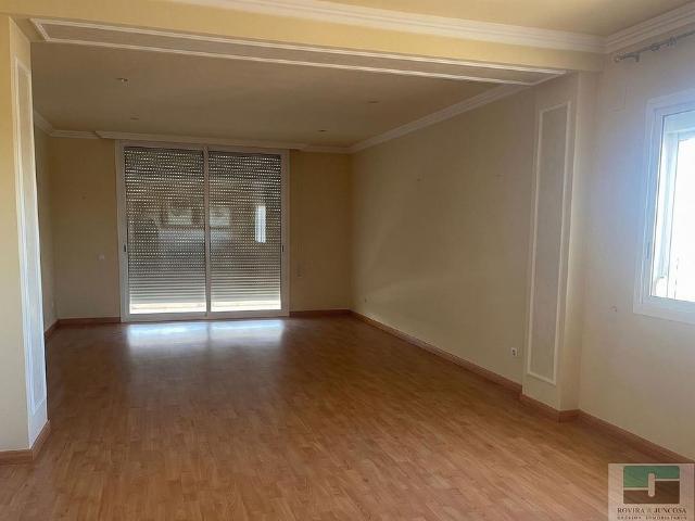Piso en alquiler en calle Del Pintor Serra Santa, Castelldefels, de 100 m² 3 habitaciones por 1.948