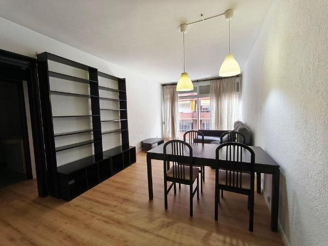 Piso en alquiler en calle Del Riu de L'or, Barcelona, de 63 m² 2 habitaciones por 1.400