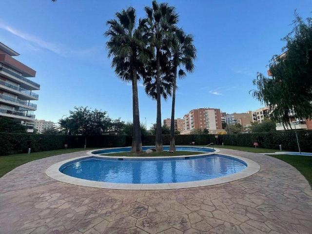 Piso en alquiler en calle Del Romaní, Reus, de 146 m² 4 habitaciones por 1.200