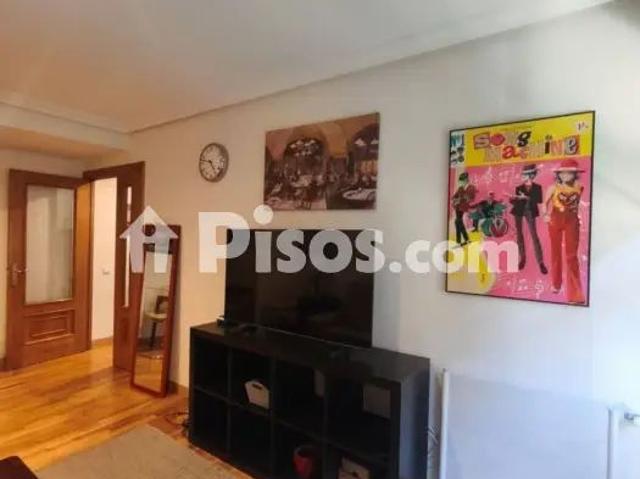 Piso en alquiler en Calle del Sacramento, 15