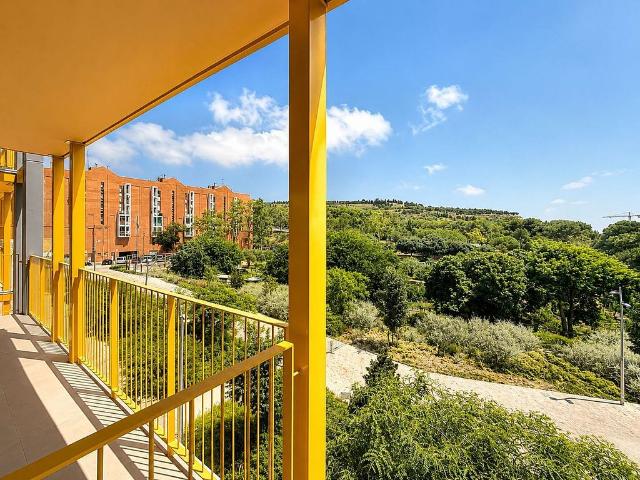 Piso en alquiler en calle Dels Ferrocarrils Catalans, Barcelona, de 59 m² 2 habitaciones por 2.300