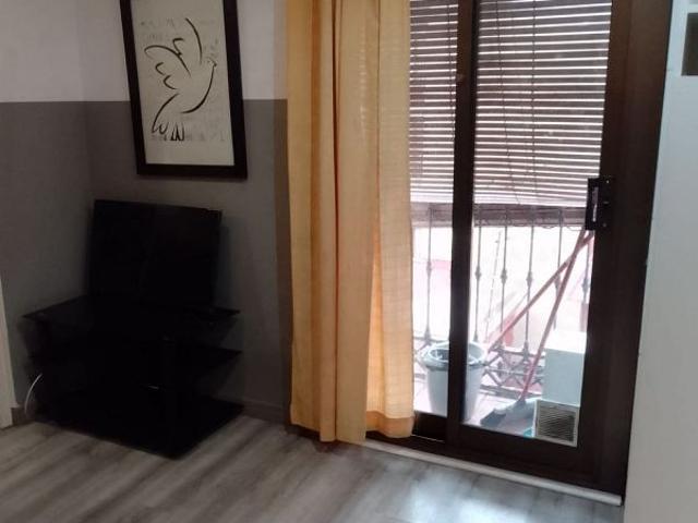 Piso en alquiler en calle Dels Magatzems, Barcelona, de 30 m² 1 habitación por 1.250