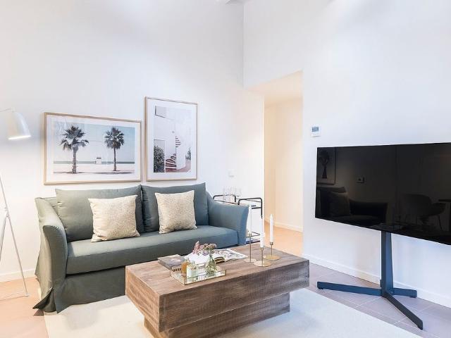 Piso en alquiler en calle D'en Xuclà, Barcelona, de 58 m² 1 habitación por 2.250