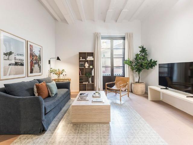 Piso en alquiler en calle D'en Xuclà, Barcelona, de 68 m² 1 habitación por 3.000