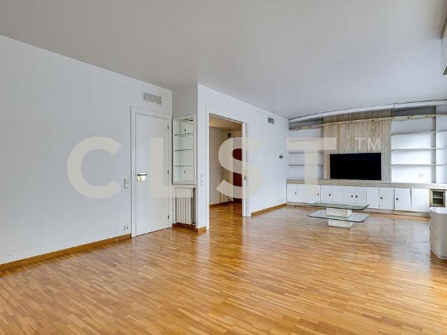 Piso en alquiler en calle D'enric Giménez, Barcelona, de 192 m² 5 habitaciones por 5.500