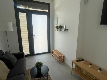 Piso en alquiler en calle D'enric Prat de la Riba, Hospitalet de Llobregat, L´, de 38 m² 1 habitación por 900