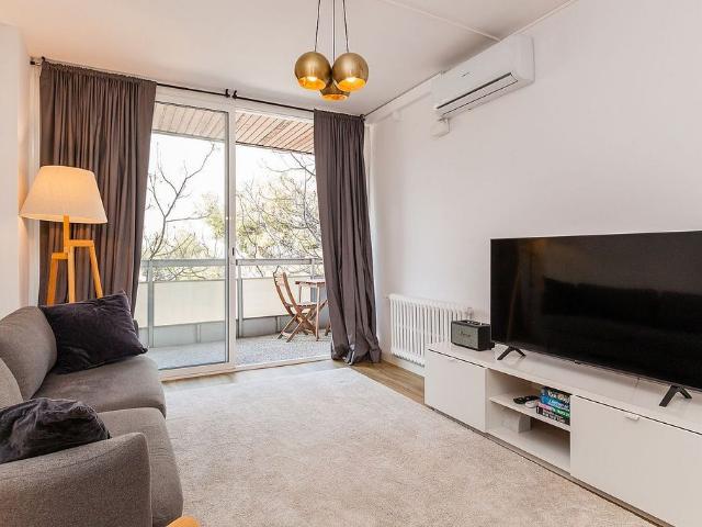 Piso en alquiler en calle D'europa, Barcelona, de 70 m² 3 habitaciones por 1.900
