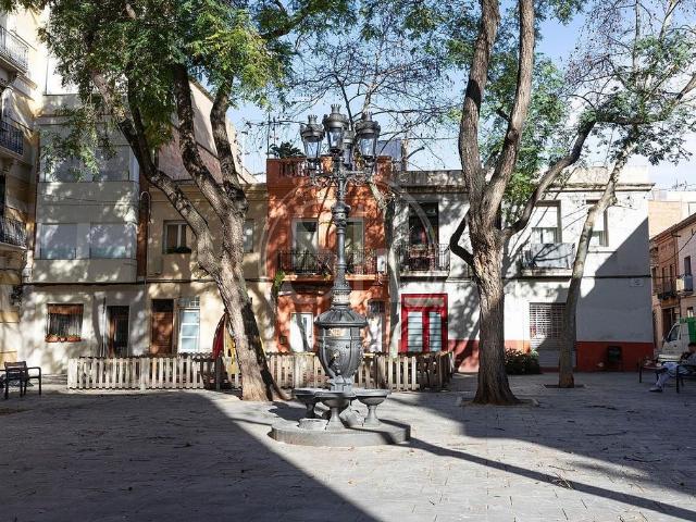 Piso en alquiler en calle D'hartzenbusch, Barcelona, de 59 m² 1 habitación por 1.495