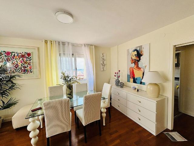 Piso en alquiler en calle D'orosi, Tarragona, de 86 m² 2 habitaciones por 900