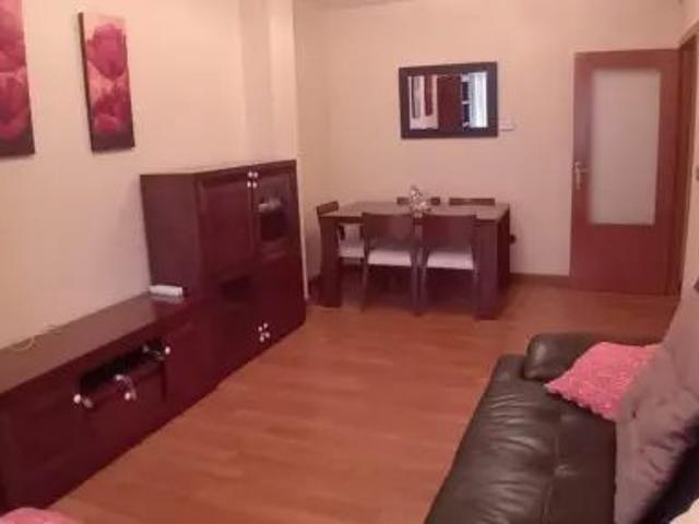 Piso en alquiler en Calle Embajador Inocencio Arias