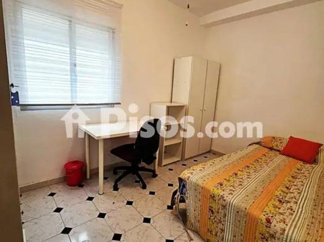 Piso en alquiler en Calle Esmeralda