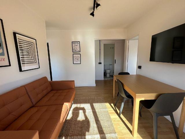 Piso en alquiler en calle Faus, Hospitalet de Llobregat, L´, de 60 m² 3 habitaciones por 1.550