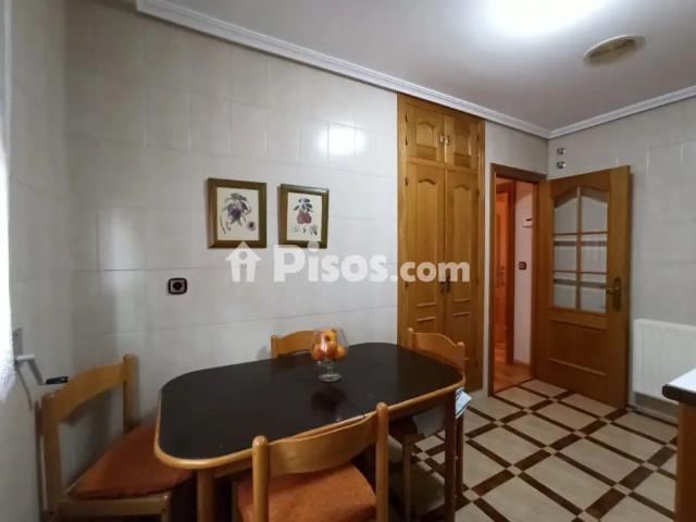 Piso en alquiler en Calle Fernando Mirand