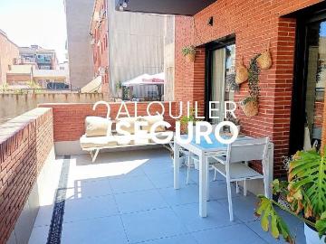 Piso en alquiler en calle Francesc Macià, Sant Boi de Llobregat, de 54 m² 2 habitaciones por 1.300