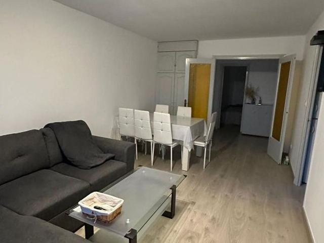 Piso en alquiler en calle Garrotxa, Roses, de 52 m² 3 habitaciones por 1.450