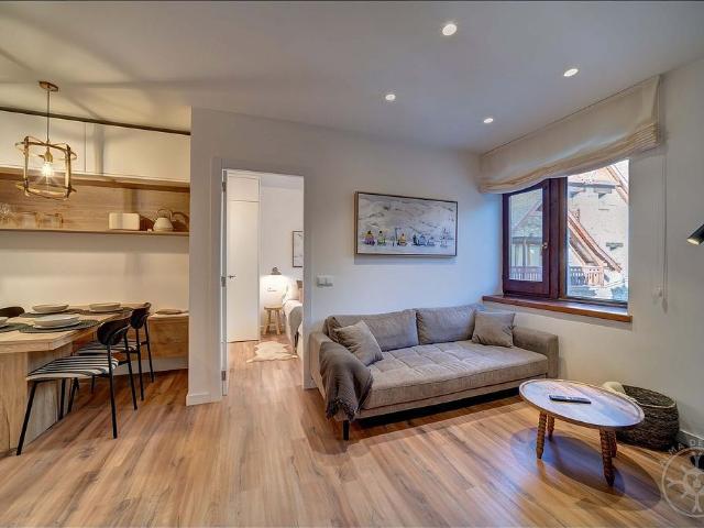 Piso en alquiler en calle Generau Prim, Naut Aran, de 55 m² 2 habitaciones por 2.800