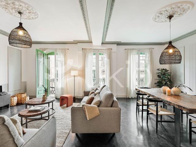 Piso en alquiler en calle Gran de Gràcia, Barcelona, de 161 m² 2 habitaciones por 4.785