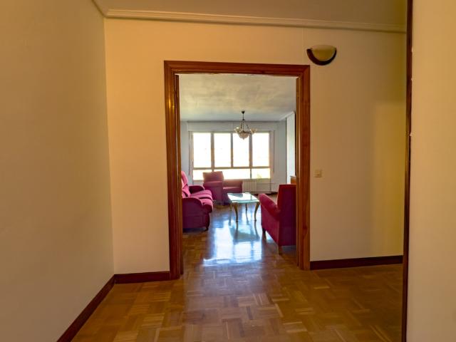Piso en Alquiler en Calle Heraclio Alfaro, Aranzabela – Aranbizkarra, Vitoria Gasteiz, Álava