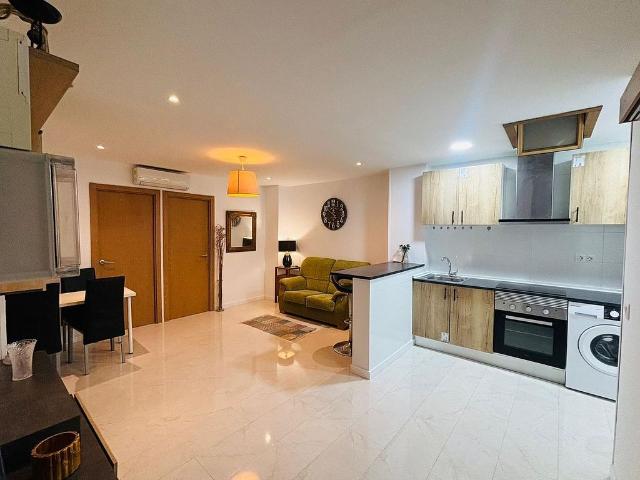 Piso en alquiler en calle Holanda, Hospitalet de Llobregat, L´, de 55 m² 2 habitaciones por 1.200
