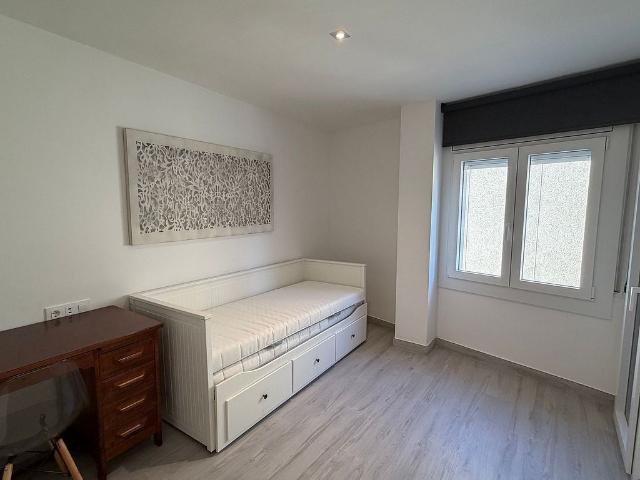 Piso en alquiler en calle Hospital, Palamós, de 86 m² 3 habitaciones por 1.000
