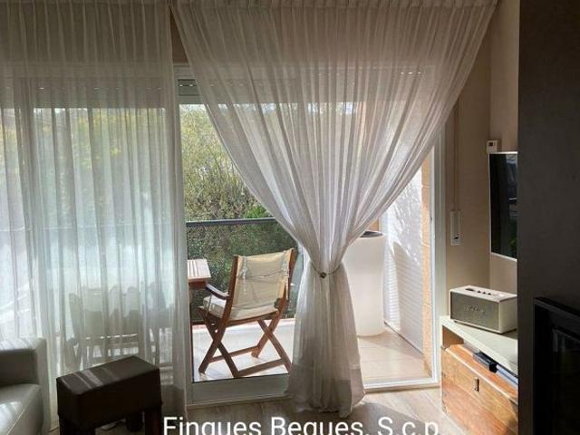 Piso en alquiler en calle Joan Maragall, Begues, de 100 m² 3 habitaciones por 1.350