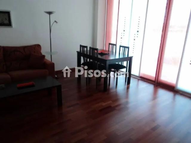 Piso en alquiler en Calle José Luis Navarro Campello