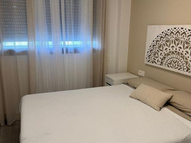 Piso en alquiler en calle Lleida, Castell Platja d´Aro, de 130 m² 2 habitaciones por 3.000