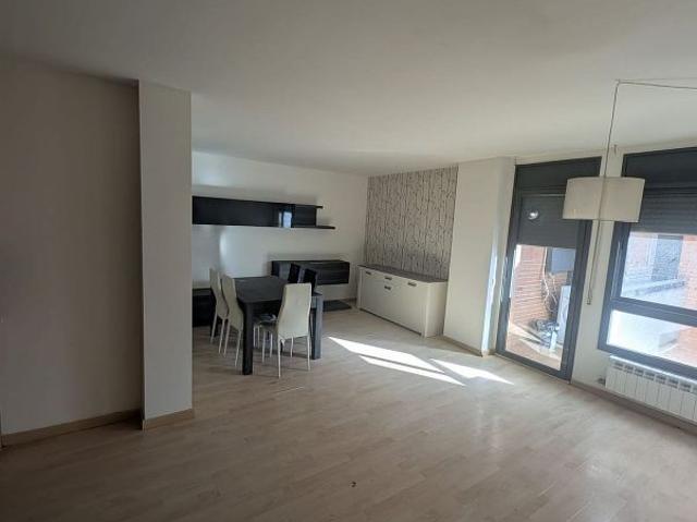 Piso en alquiler en calle Pascual Madoz Llivia, Lleida, de 65 m² 2 habitaciones por 690