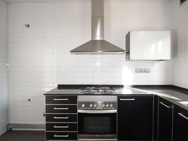 Piso en alquiler en calle Pau Casals, Sant Cugat del Vallès, de 97 m² 4 habitaciones por 2.292