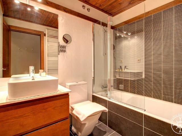 Piso en alquiler en calle Perimetrau, Naut Aran, de 80 m² 3 habitaciones por 6.000
