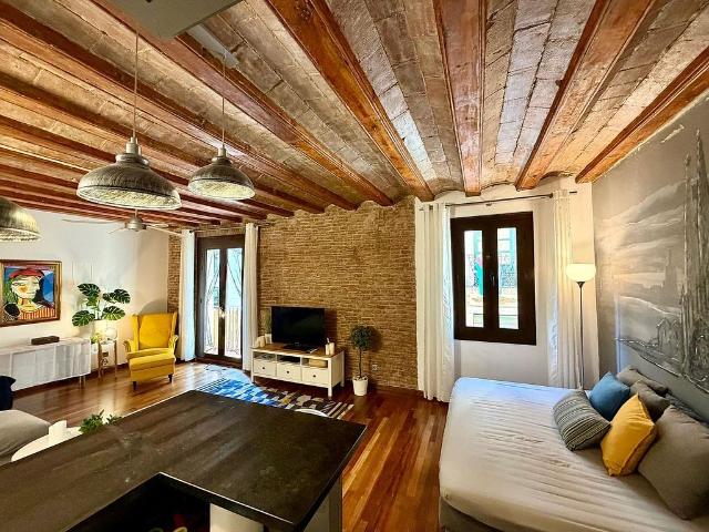Piso en alquiler en calle Pla Palau, Barcelona, de 73 m² 1 habitación por 2.000