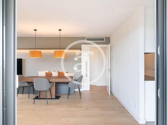 Piso en alquiler en calle Professor Barraquer, Esplugues de Llobregat, de 147 m² 3 habitaciones por 3.900
