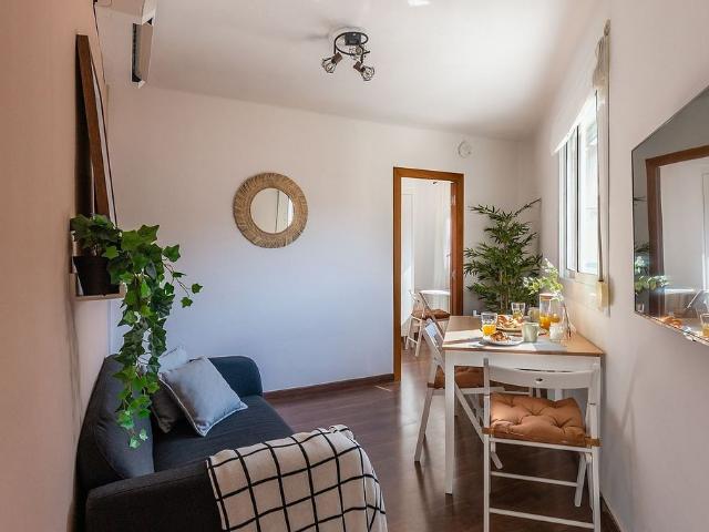 Piso en alquiler en calle Rafael Campalans, Hospitalet de Llobregat, L´, de 60 m² 3 habitaciones por 1.580