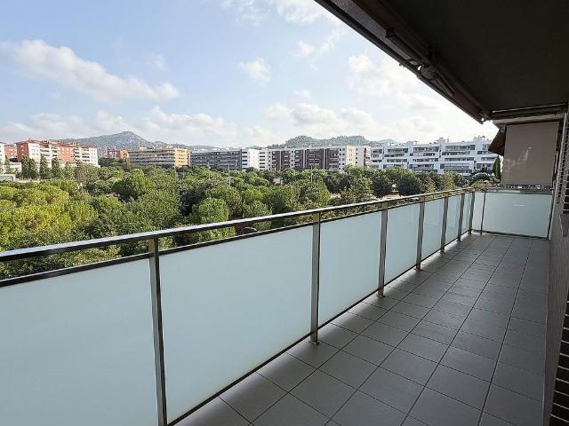 Piso en alquiler en calle Rosa Leveroni, Sant Just Desvern, de 94 m² 2 habitaciones por 1.845