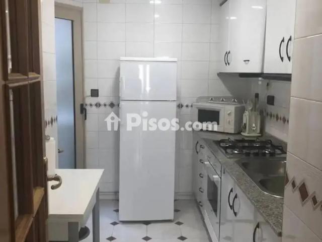 Piso en alquiler en Calle Rosario, cerca de Calle Martínez Villena