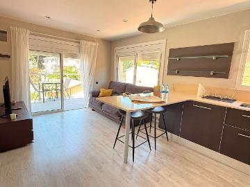 Piso en alquiler en calle Sabadell, Castelldefels, de 62 m² 1 habitación por 1.500