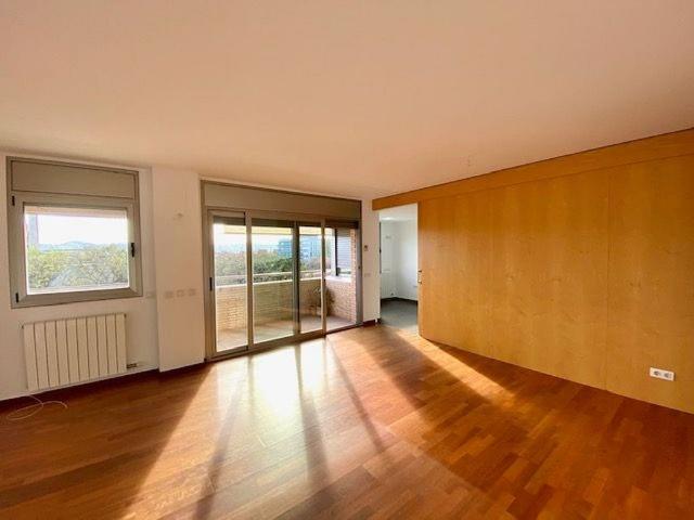 Piso en alquiler en calle Sadet, Sant Just Desvern, de 100 m² 3 habitaciones por 1.700