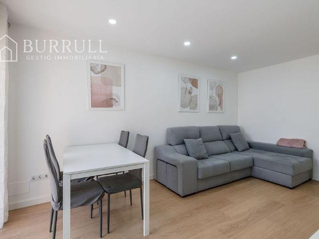 Piso en alquiler en calle Sadet, Sant Just Desvern, de 55 m² 2 habitaciones por 928