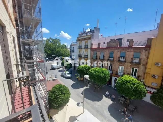 Piso en alquiler en Calle San Jacinto, cerca de Calle de Fabie