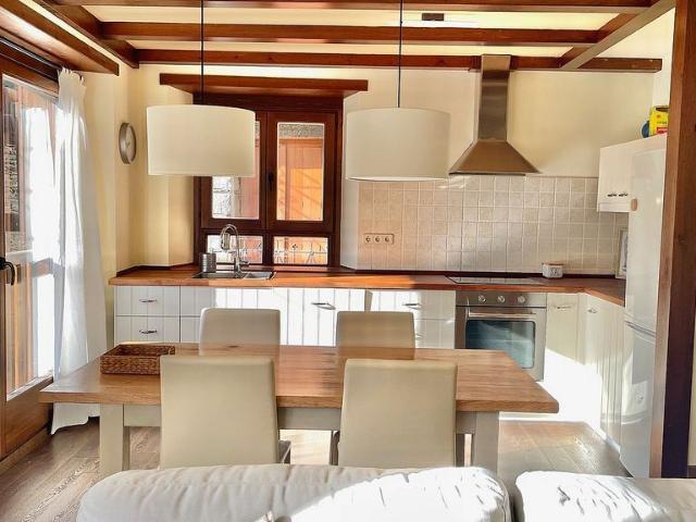 Piso en alquiler en calle Sant Joan, Alt Àneu, de 60 m² 2 habitaciones por 1.500